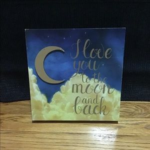 A decor that says love you to the moon and back